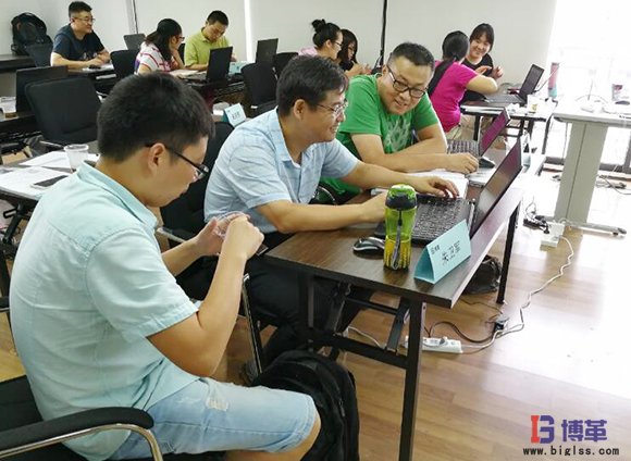 六西格瑪綠帶課程學(xué)員動手測量 六西格瑪綠帶課程學(xué)員動手測量