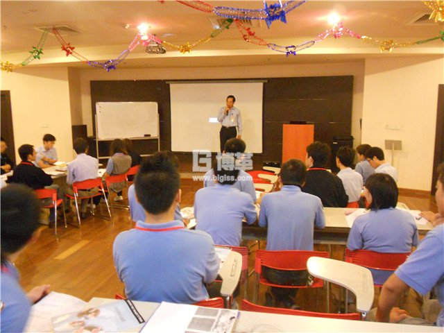 上海展華電子班組管理內部講師培訓現場